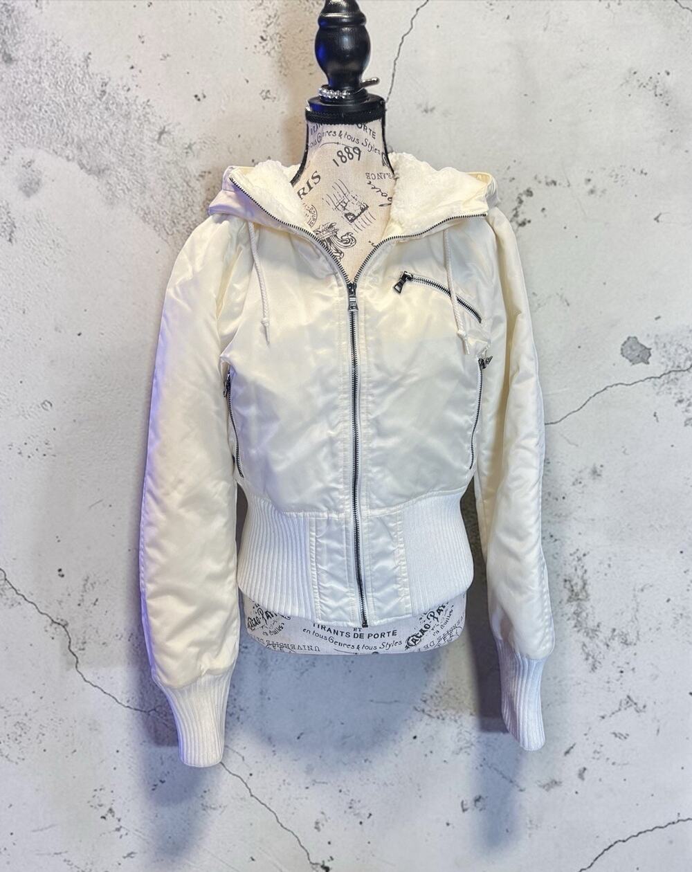 Guess vintage Y2K-style cream or white hooded bomber jacket Women’s Size L